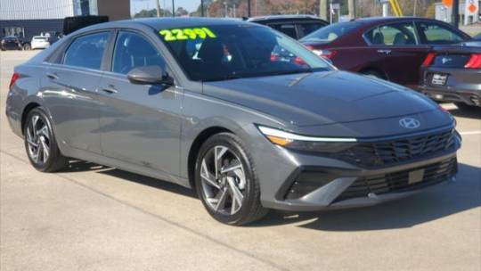 2024 Hyundai Elantra SEL — Sedan — 10,600 mi — Jasper, AL