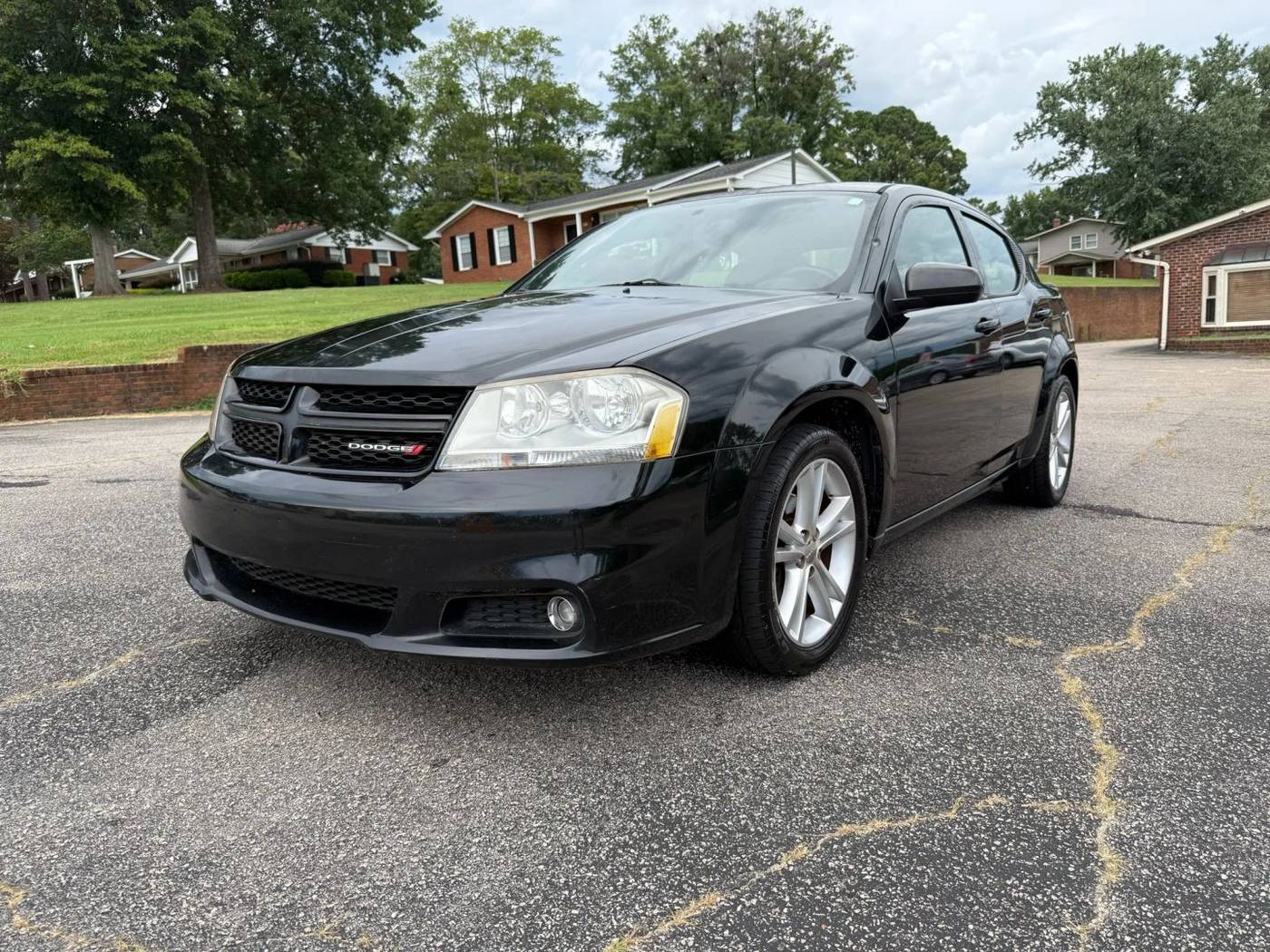 2013 Dodge Avenger SXT — Sedan — 149,900 mi — Fuquay-Varina, NC