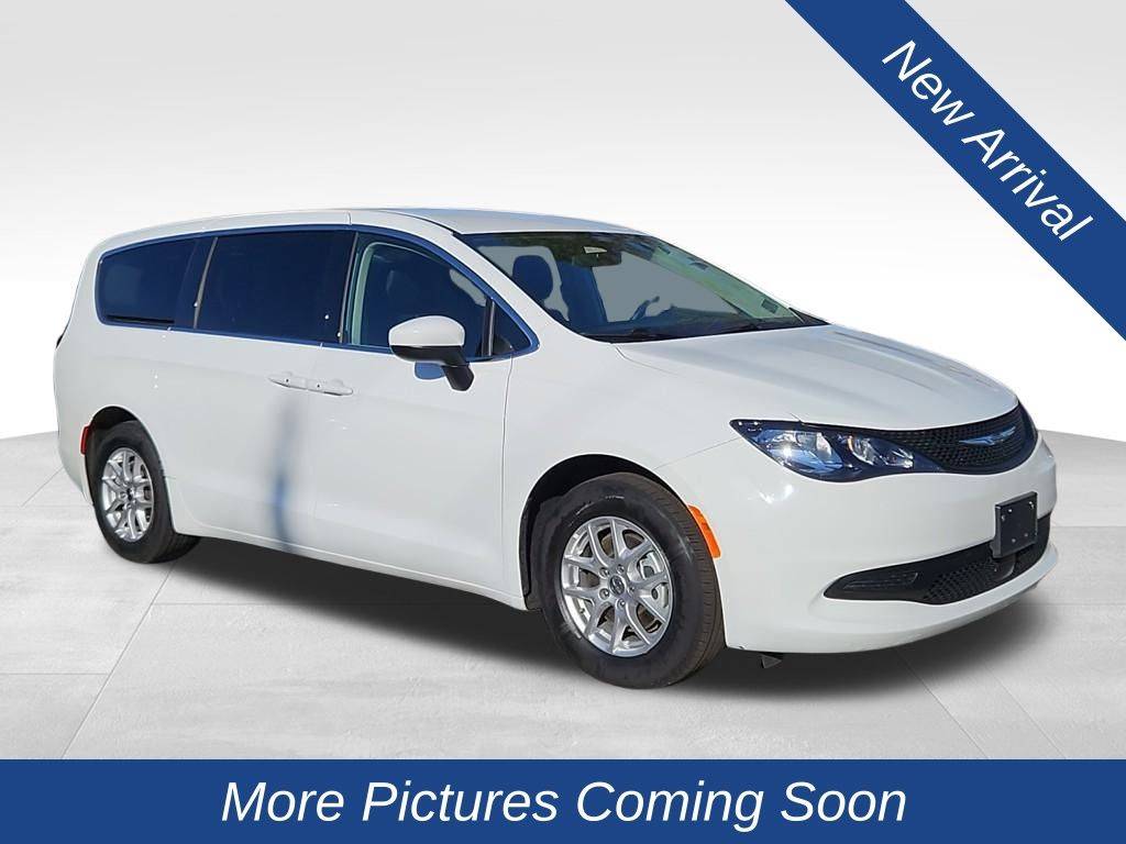 2022 Chrysler Voyager LX — Minivan — 73,463 mi — Clayton, NC