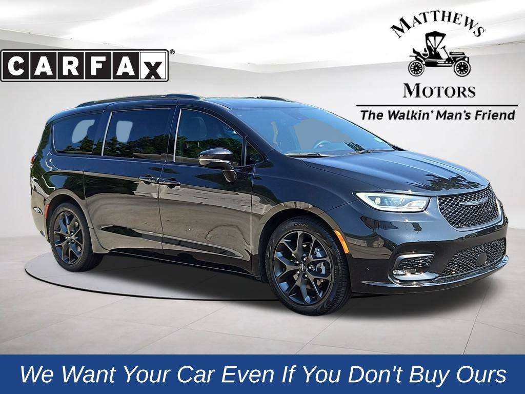 2022 Chrysler Pacifica Touring L — Minivan — 65,331 mi — Clayton, NC