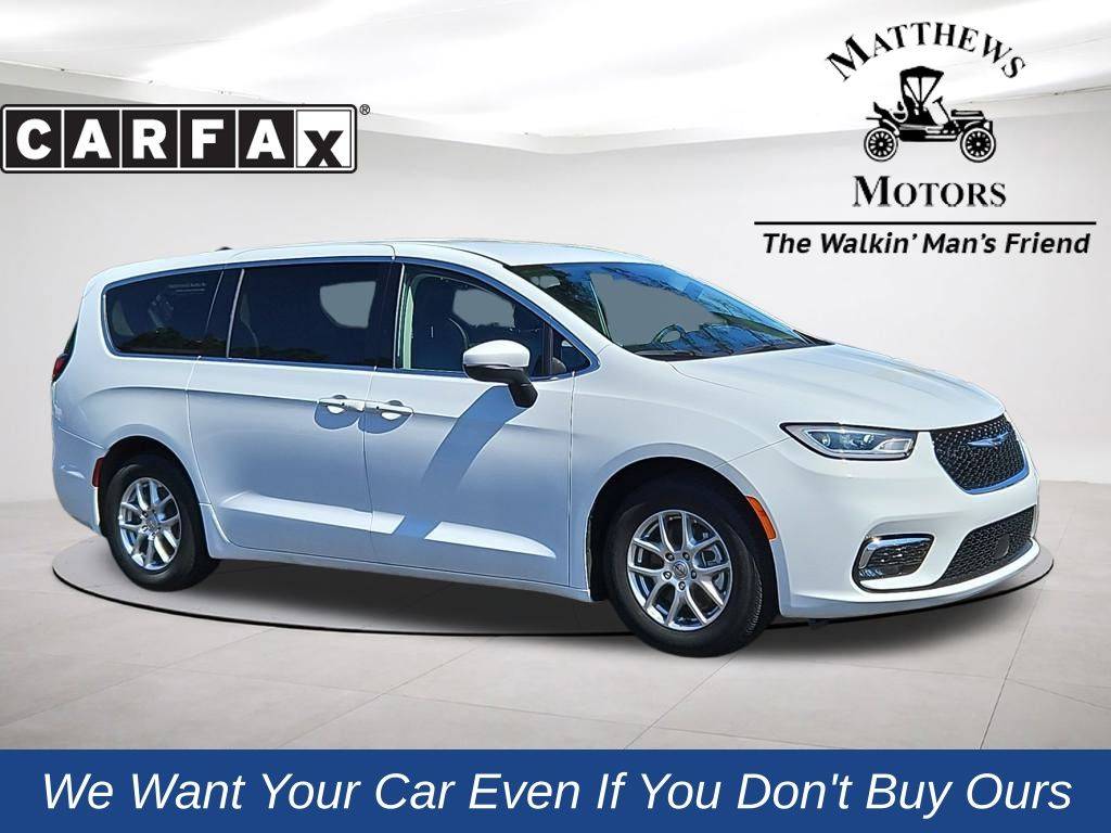 2023 Chrysler Pacifica Touring L — Minivan — 72,624 mi — Clayton, NC