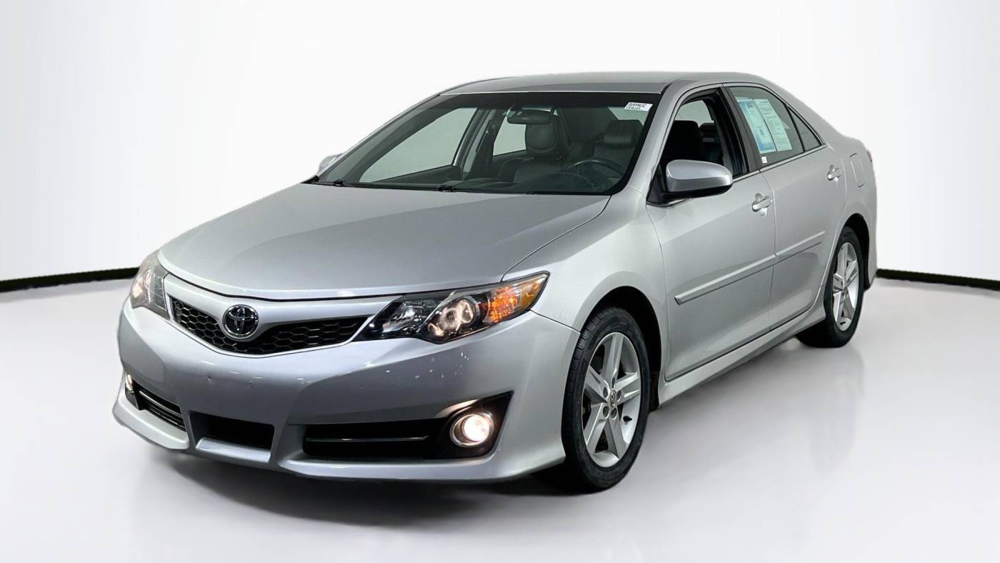 2013 Toyota Camry SE — Sedan — 65,722 mi — Edgemont, PA
