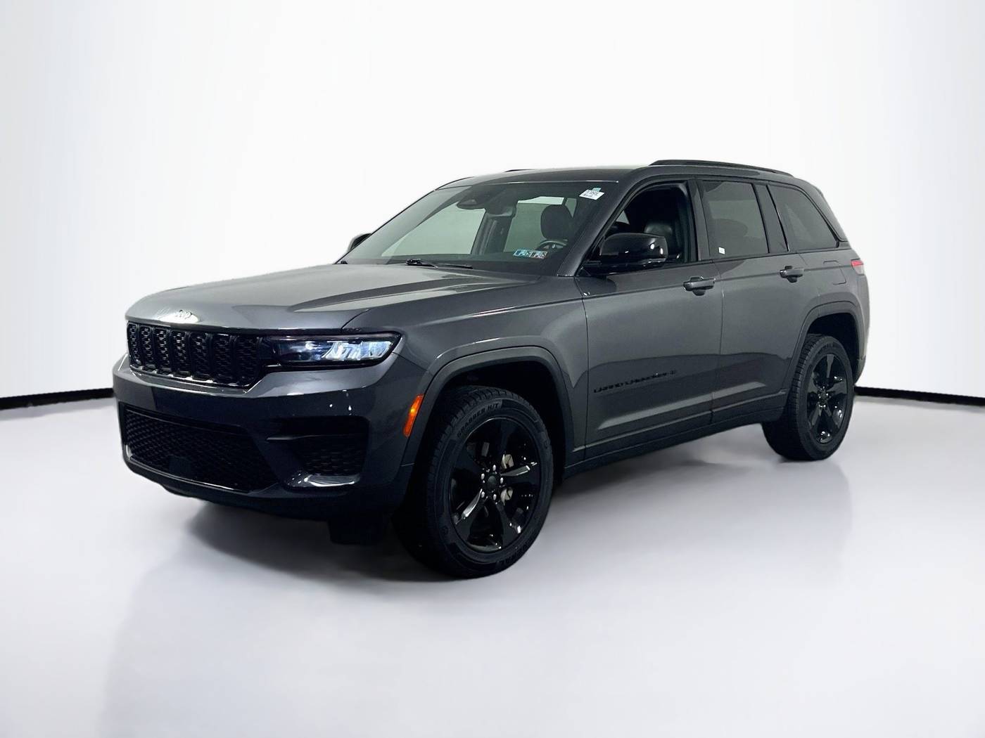 2023 Jeep Grand Cherokee Altitude — SUV — 34,692 mi — Edgemont, PA