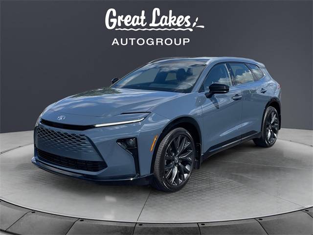 2025 Toyota Crown Signia XLE — SUV — 7,714 mi — Findlay, OH