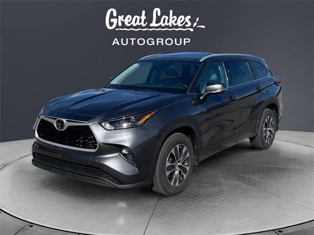 2022 Toyota Highlander XLE — SUV — 28,002 mi — Findlay, OH