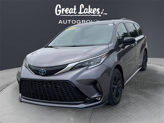 2022 Toyota Sienna XSE — Minivan — 42,202 mi — Findlay, OH
