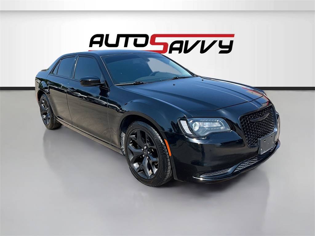 2022 Chrysler 300 Touring — Sedan — 38,103 mi — Fort Worth, TX