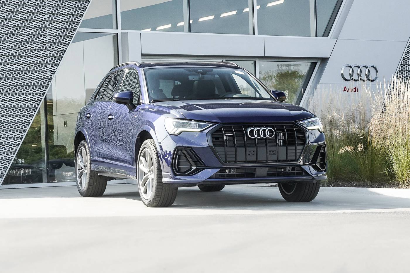 2024 Audi Q3 S line Premium — SUV — 5,316 mi — St. Charles, IL