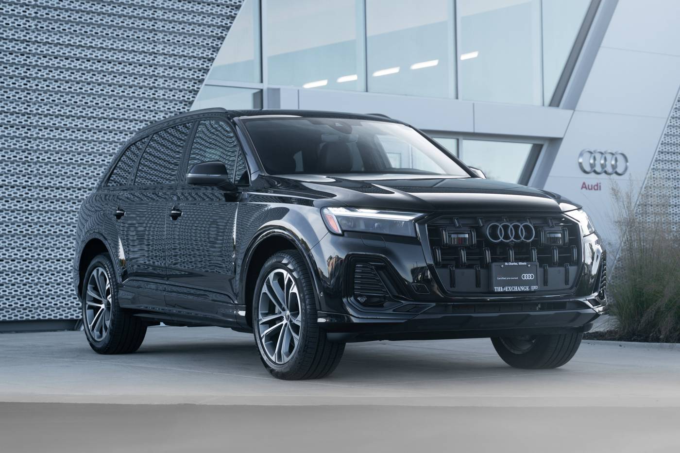2025 Audi Q7 Premium — SUV — 3,128 mi — St. Charles, IL