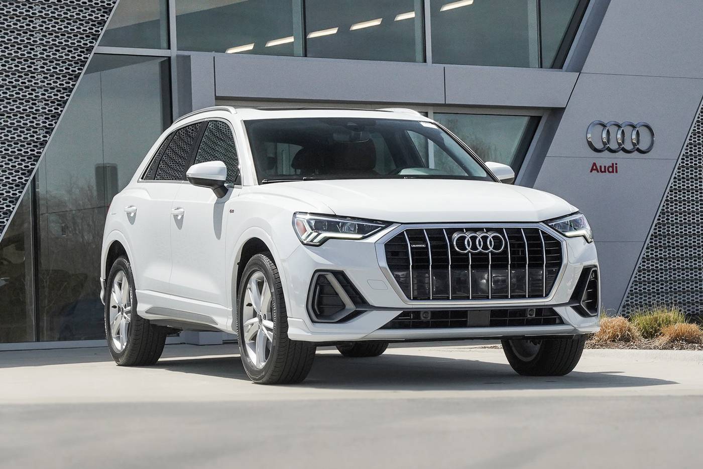 2021 Audi Q3 S line Premium Plus — SUV — 14,485 mi — St. Charles, IL