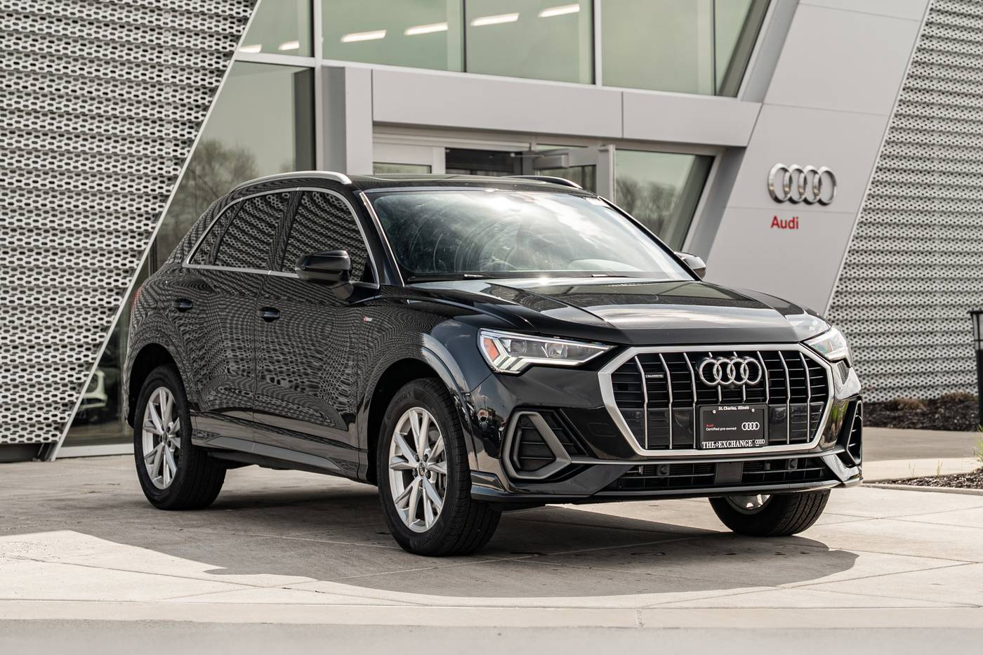 2023 Audi Q3 S line Premium Plus — SUV — 47,379 mi — St. Charles, IL