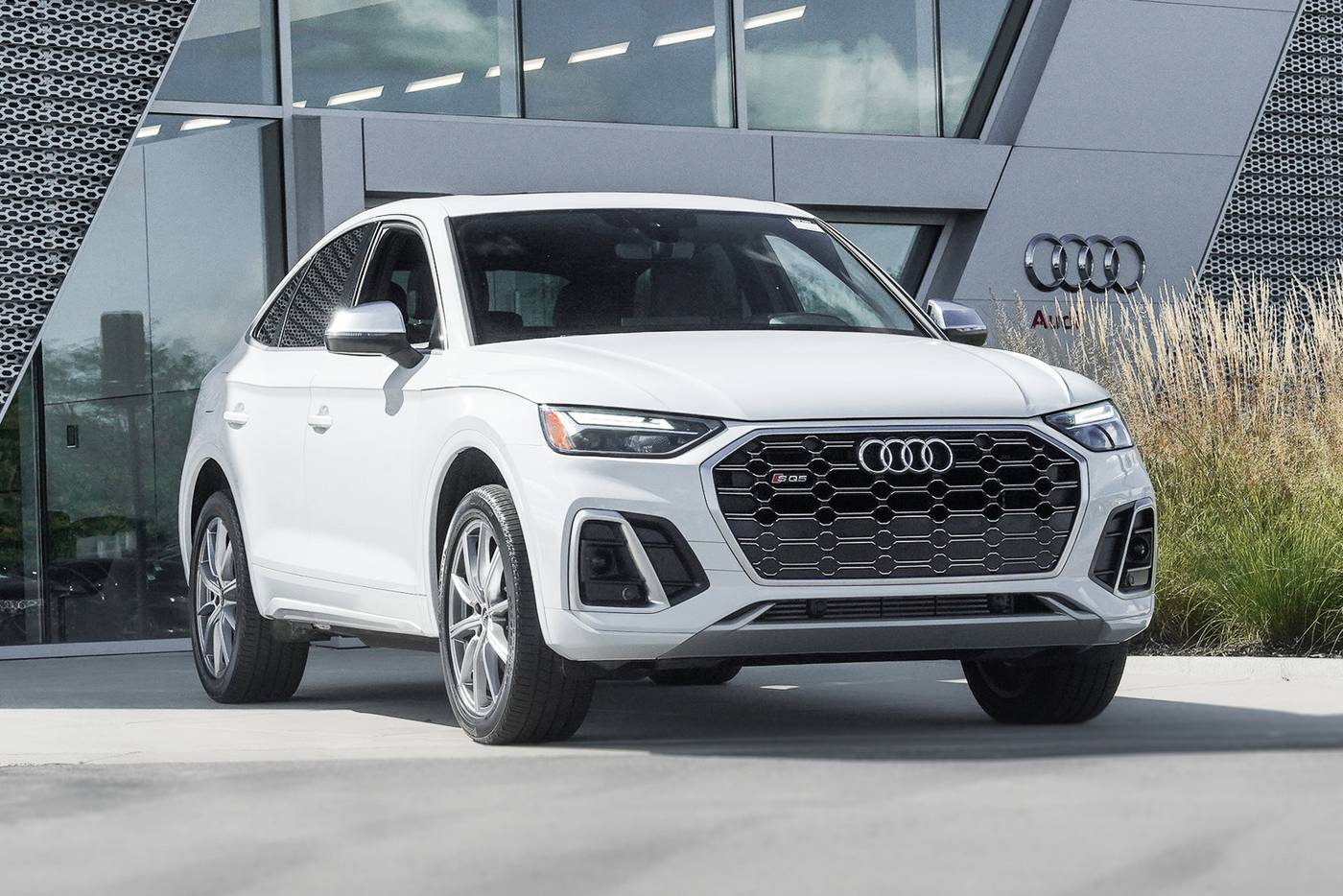2022 Audi SQ5 Premium — SUV — 25,182 mi — St. Charles, IL