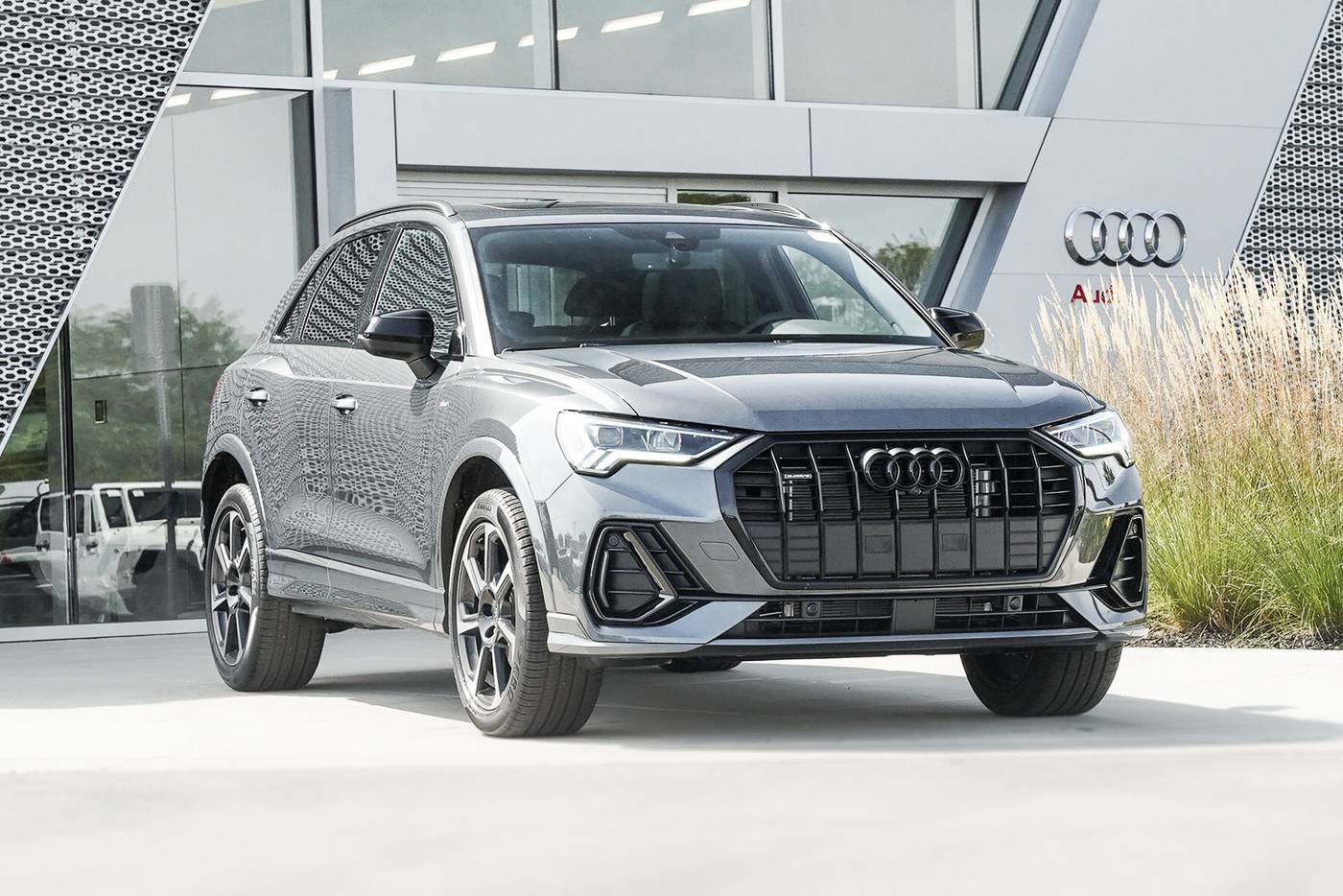 2025 Audi Q3 S line Premium Plus — SUV — 57 mi — St. Charles, IL