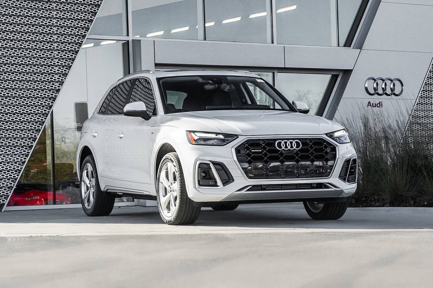 2025 Audi Q5 Premium Plus — SUV — 3,019 mi — St. Charles, IL