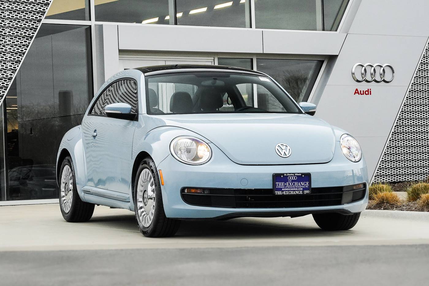 2014 Volkswagen Beetle 1.8T — Hatchback — 44,641 mi — St. Charles, IL