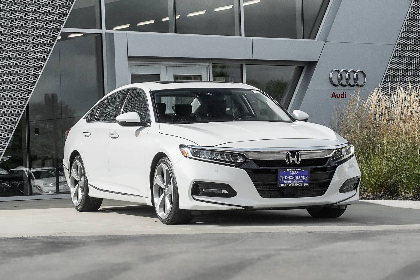 2018 Honda Accord Touring — Sedan — 92,080 mi — St. Charles, IL