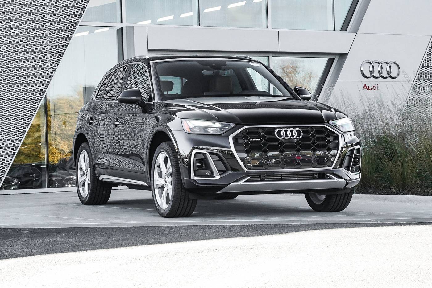 2025 Audi Q5 Premium Plus — SUV — 3,032 mi — St. Charles, IL