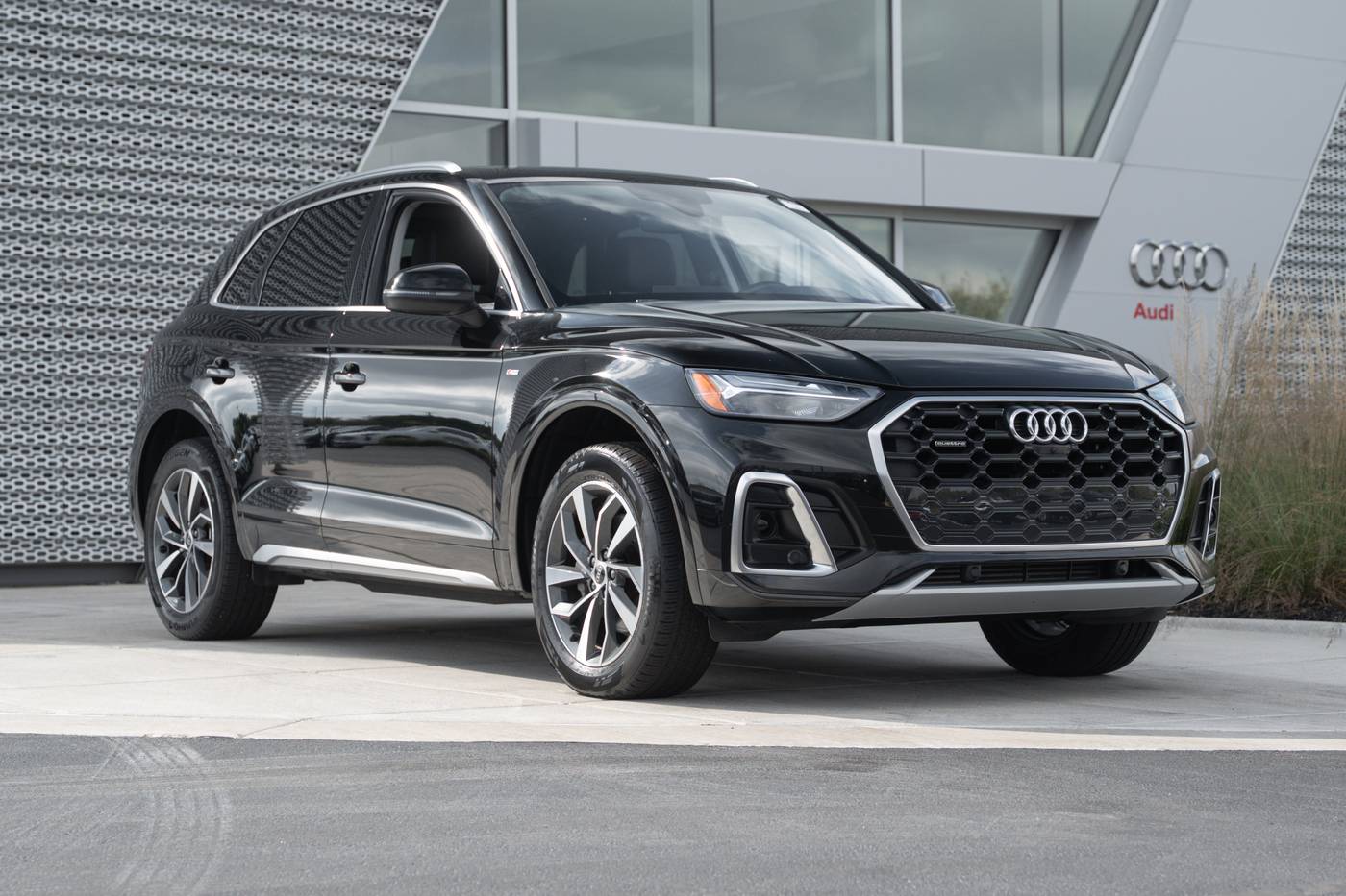 2023 Audi Q5 Premium Plus — SUV — 16,072 mi — St. Charles, IL