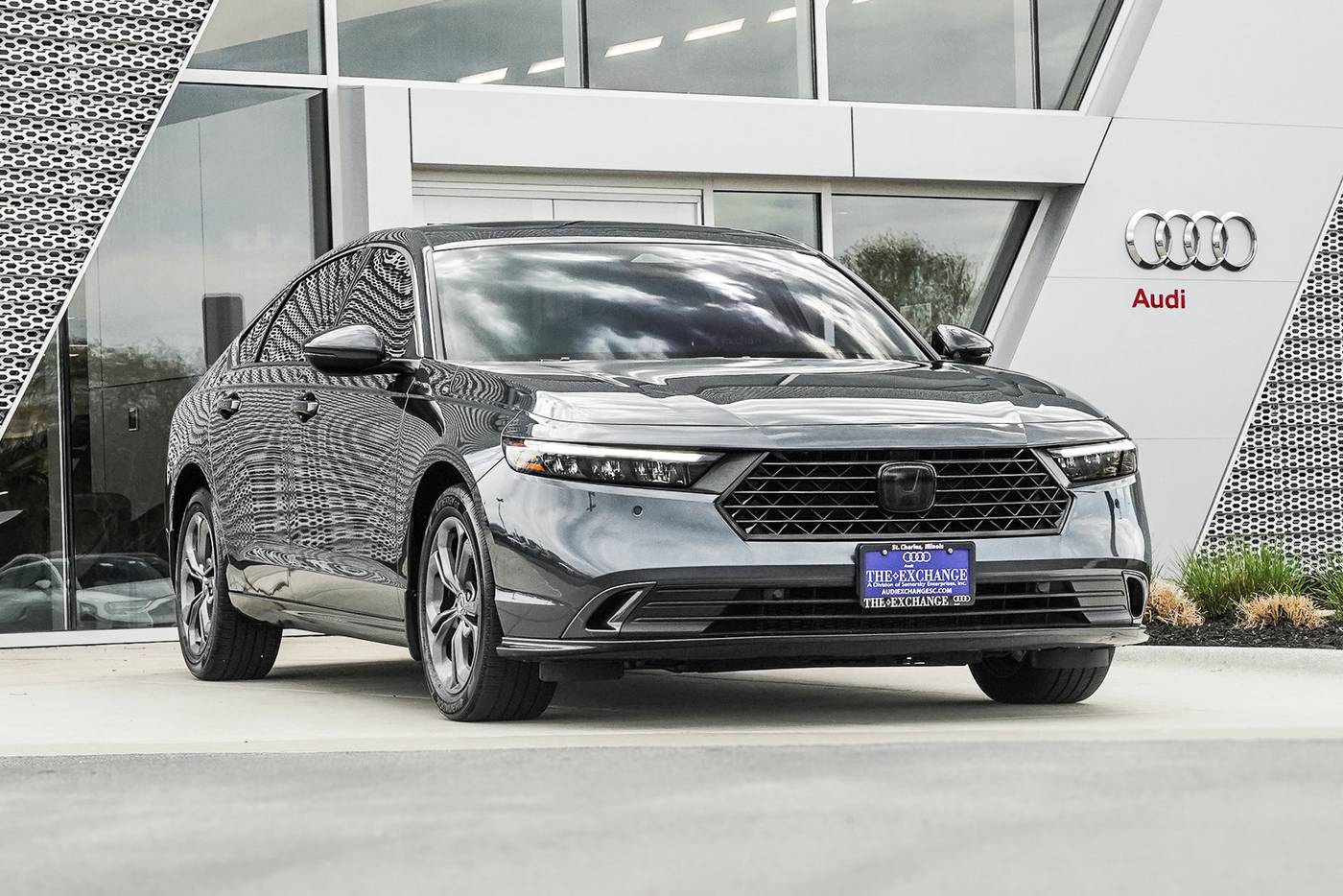 2024 Honda Accord Hybrid EX-L — Sedan — 37,820 mi — St. Charles, IL