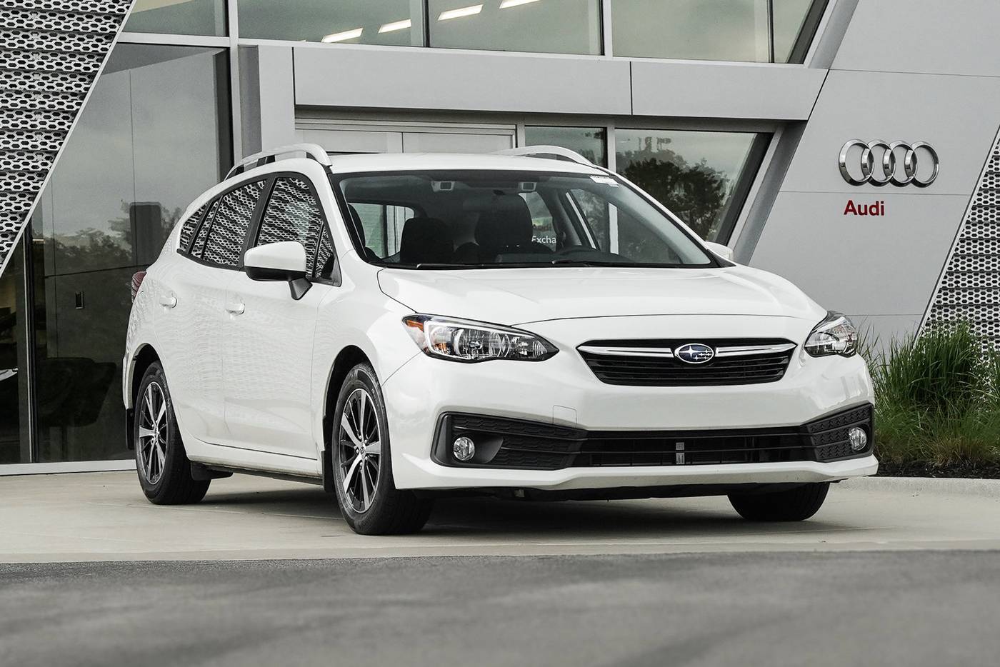 2023 Subaru Impreza 2.0i Premium — Hatchback — 28,439 mi — St. Charles, IL