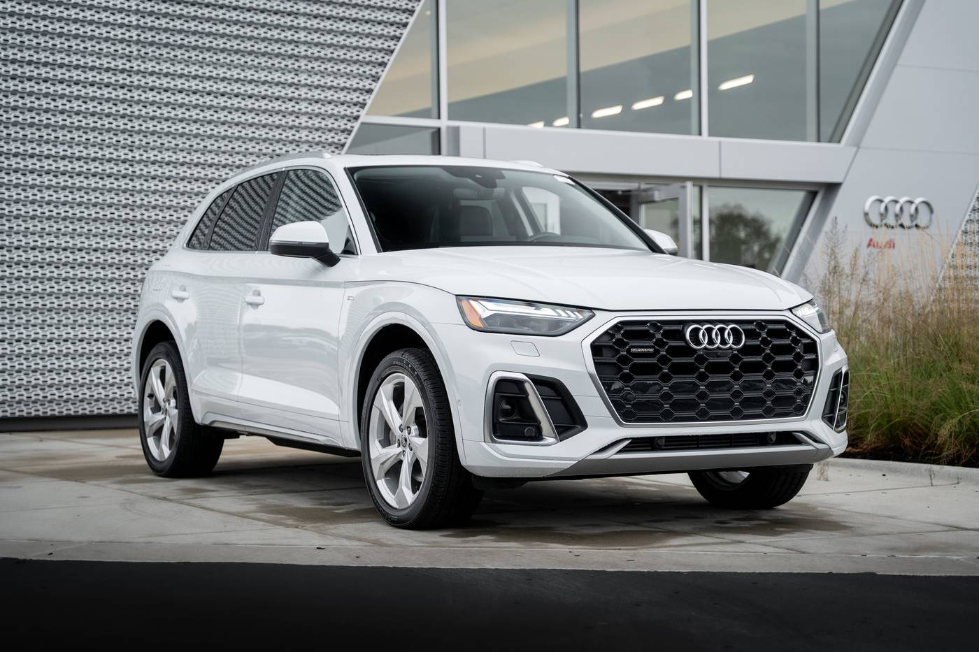 2023 Audi Q5 Prestige — SUV — 34,128 mi — St. Charles, IL
