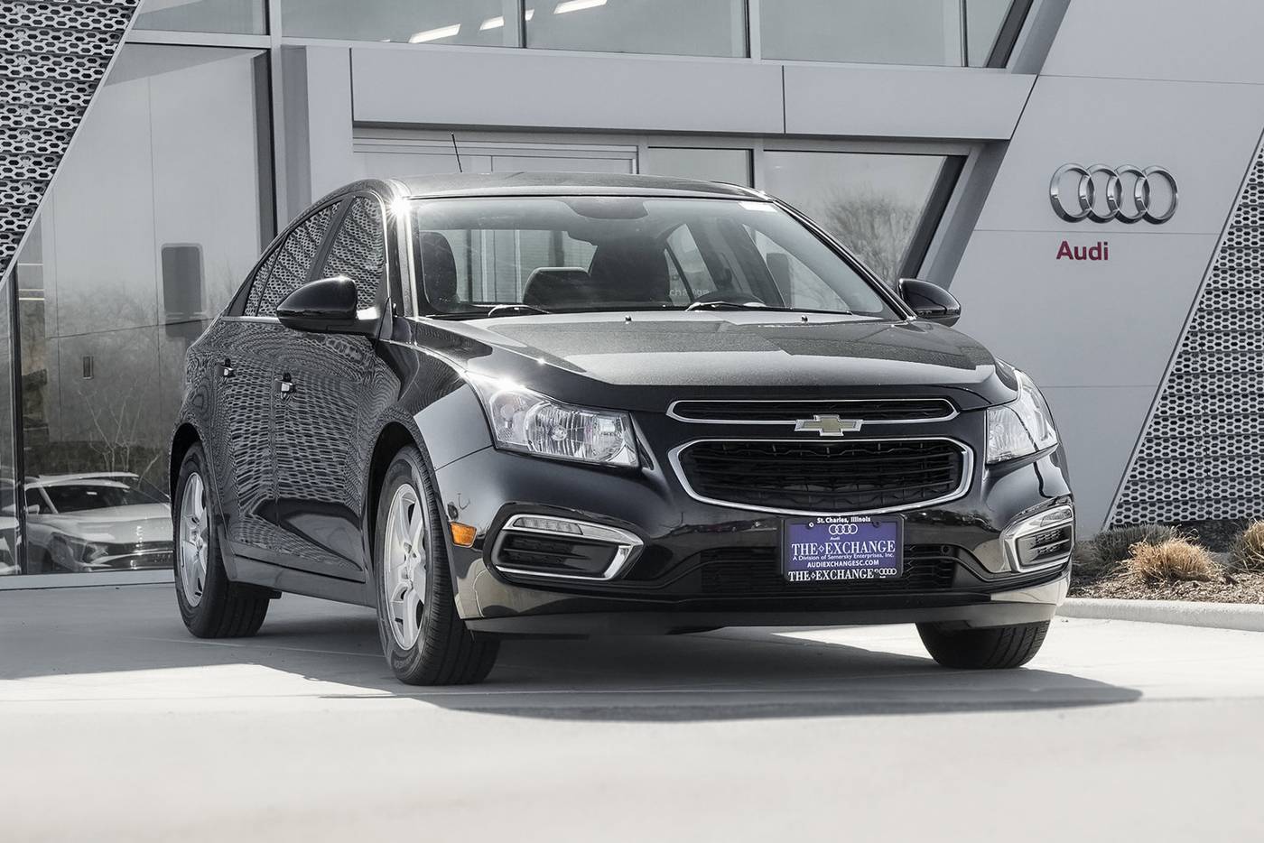 2016 Chevrolet Cruze Limited 1LT — Sedan — 68,931 mi — St. Charles, IL
