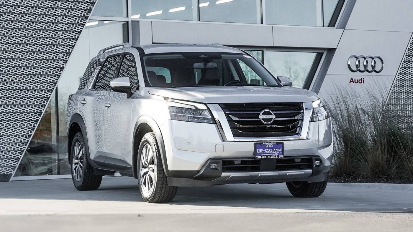 2022 Nissan Pathfinder SL — SUV — 40,561 mi — St. Charles, IL