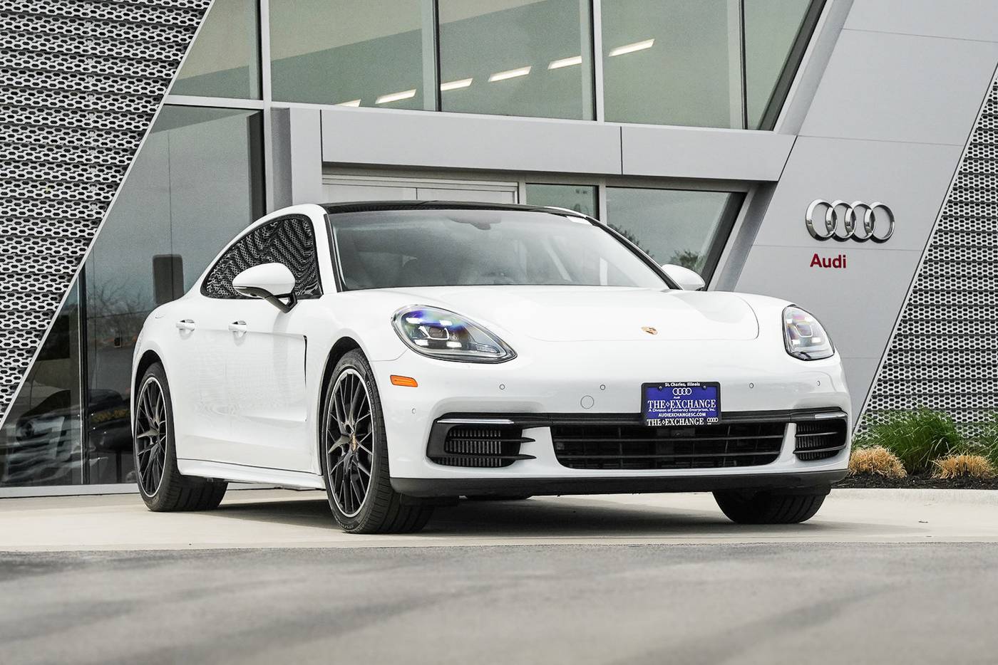 2018 Porsche Panamera 4S — Hatchback — 83,798 mi — St. Charles, IL