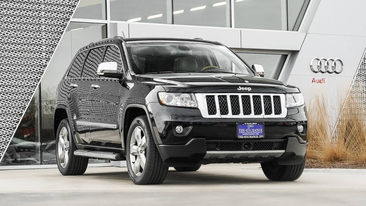 2013 Jeep Grand Cherokee Overland — SUV — 140,617 mi — St. Charles, IL