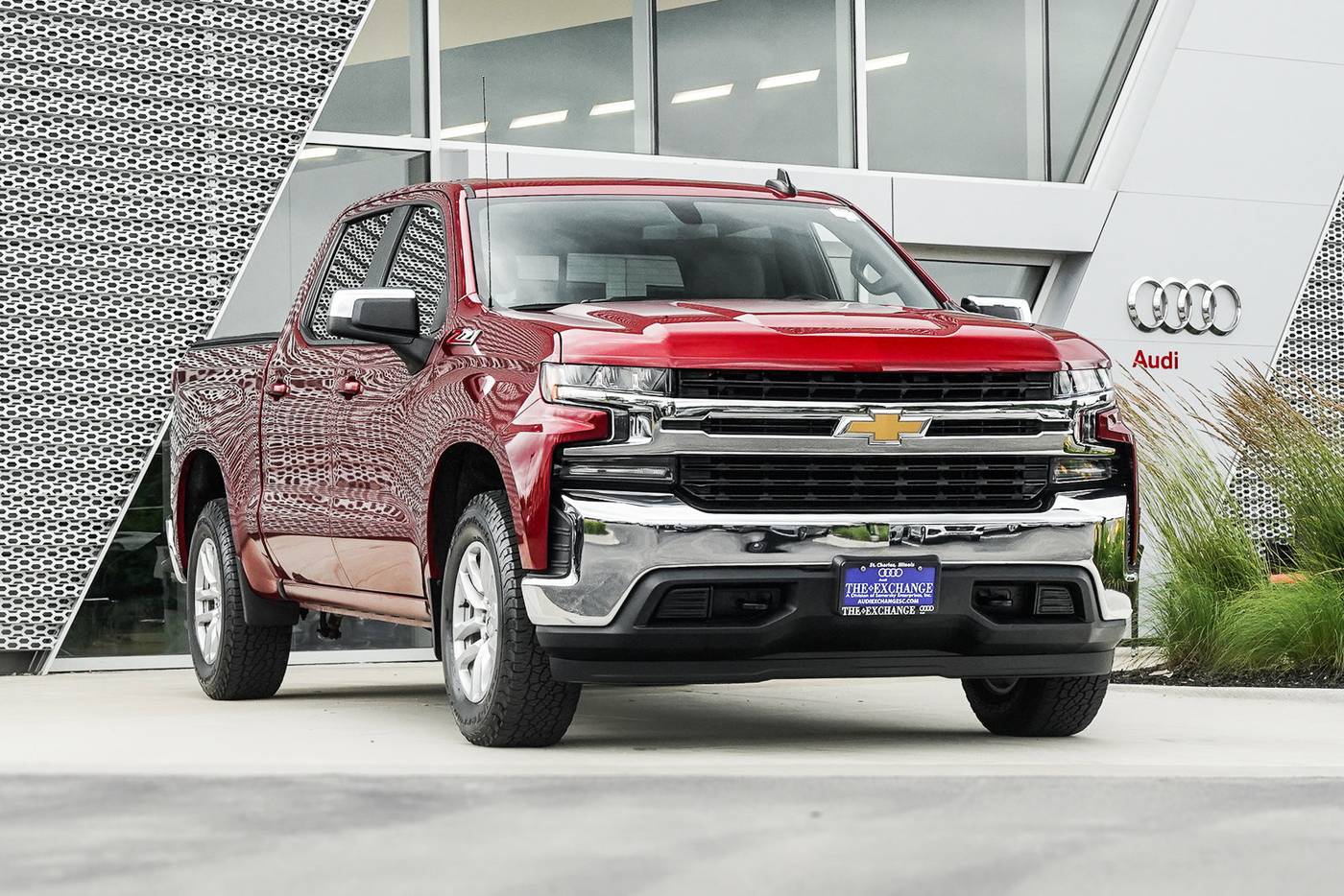 2019 Chevrolet Silverado 1500 LT — Pickup Truck — 113,529 mi — St. Charles, IL