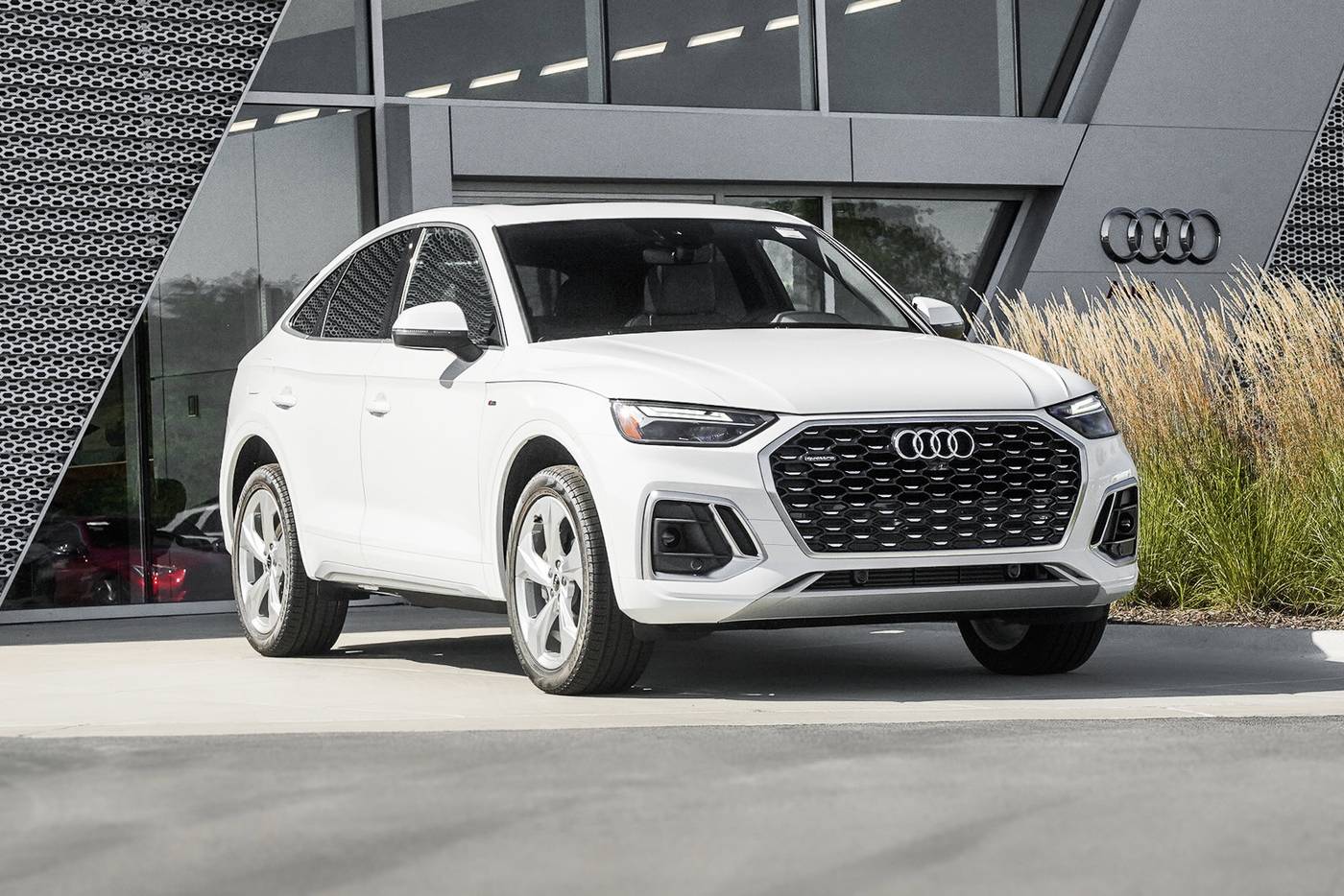 2024 Audi Q5 Premium — SUV — 3,271 mi — St. Charles, IL