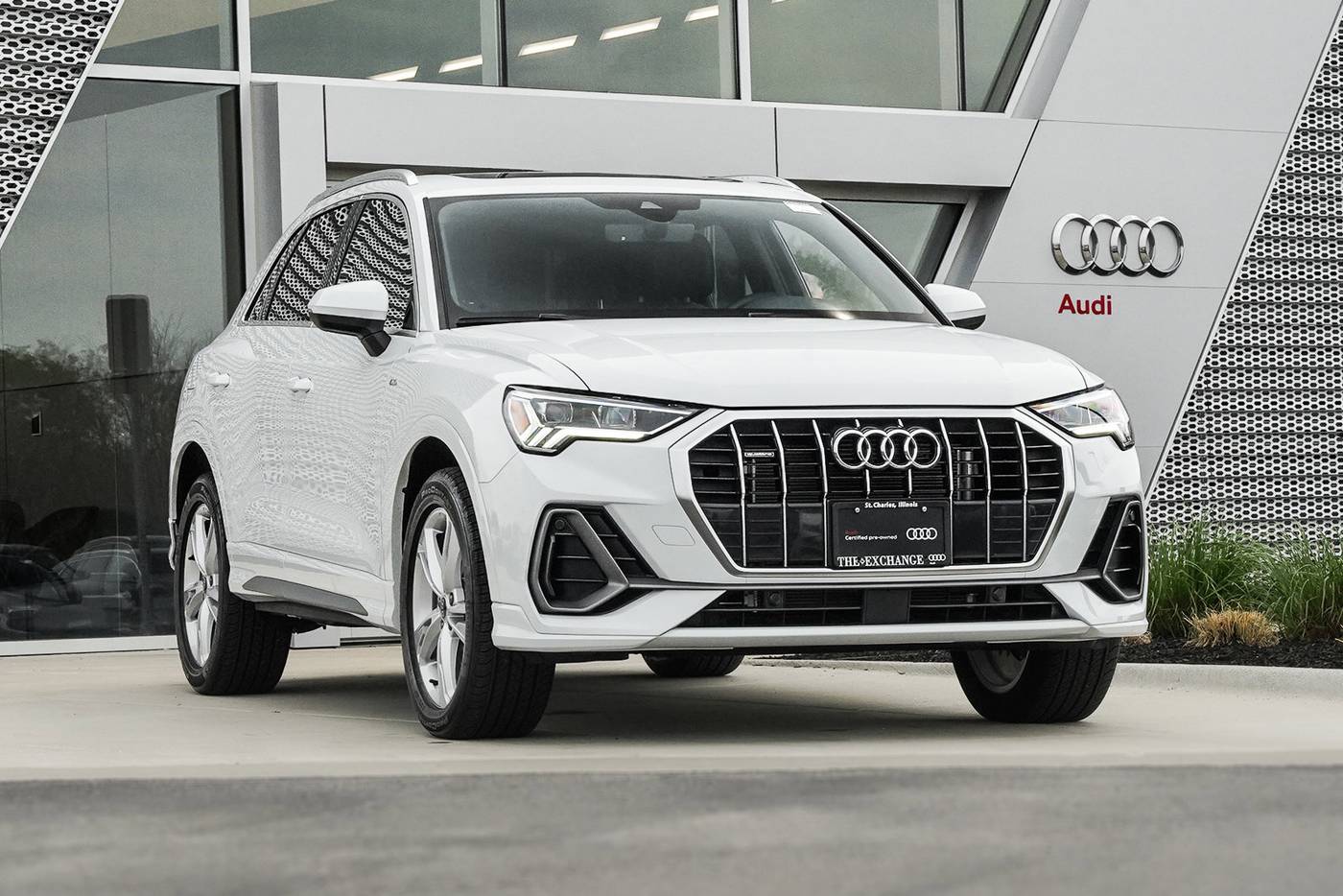 2024 Audi Q3 S line Premium — SUV — 1,309 mi — St. Charles, IL