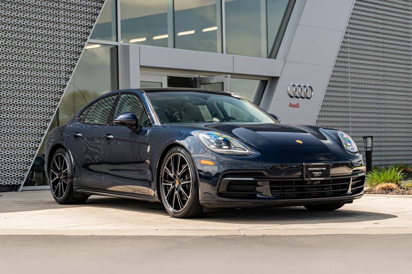 2020 Porsche Panamera Panamera 4 — Sedan — 50,103 mi — St. Charles, IL