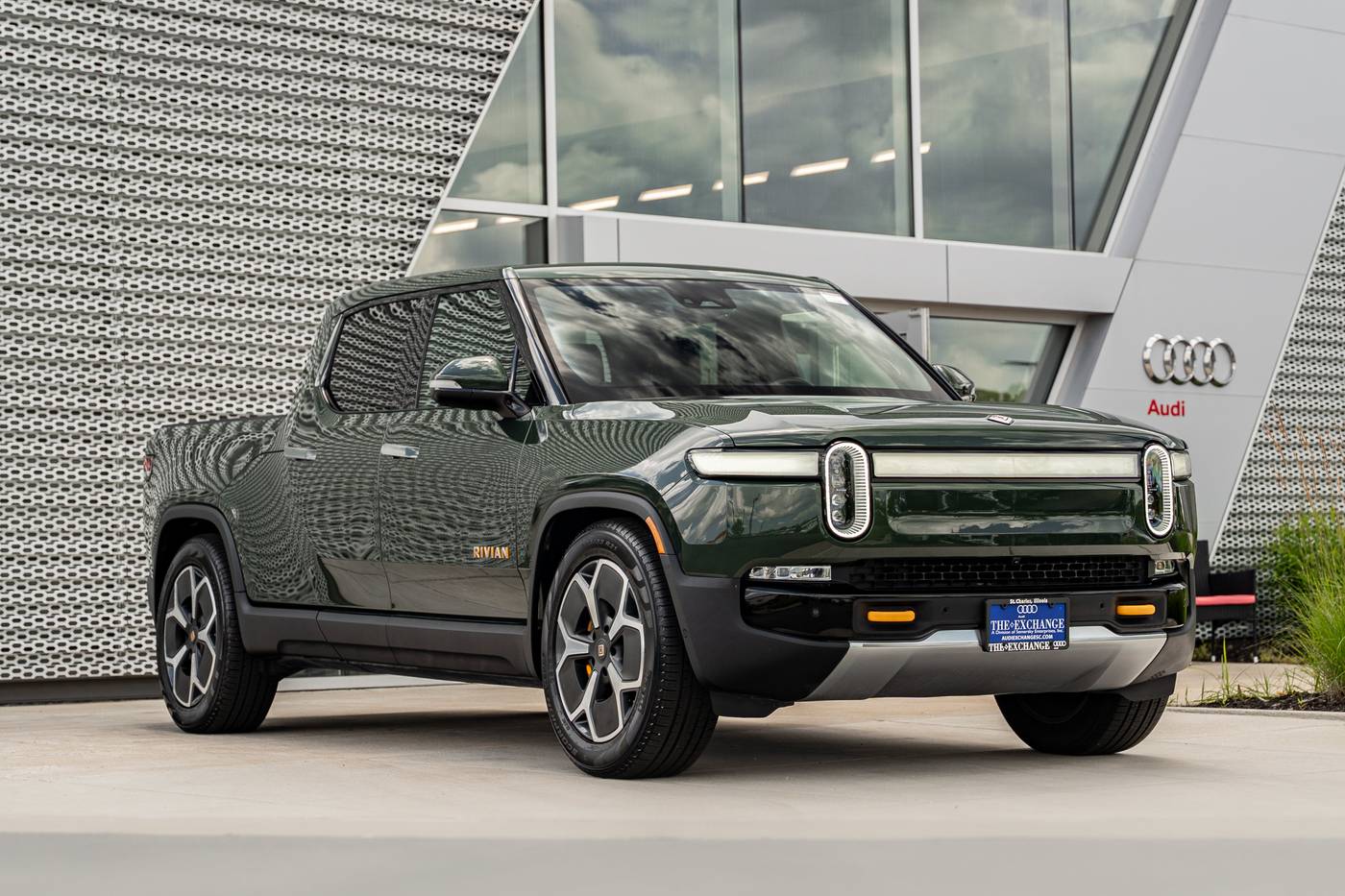 2022 Rivian R1T Adventure Package