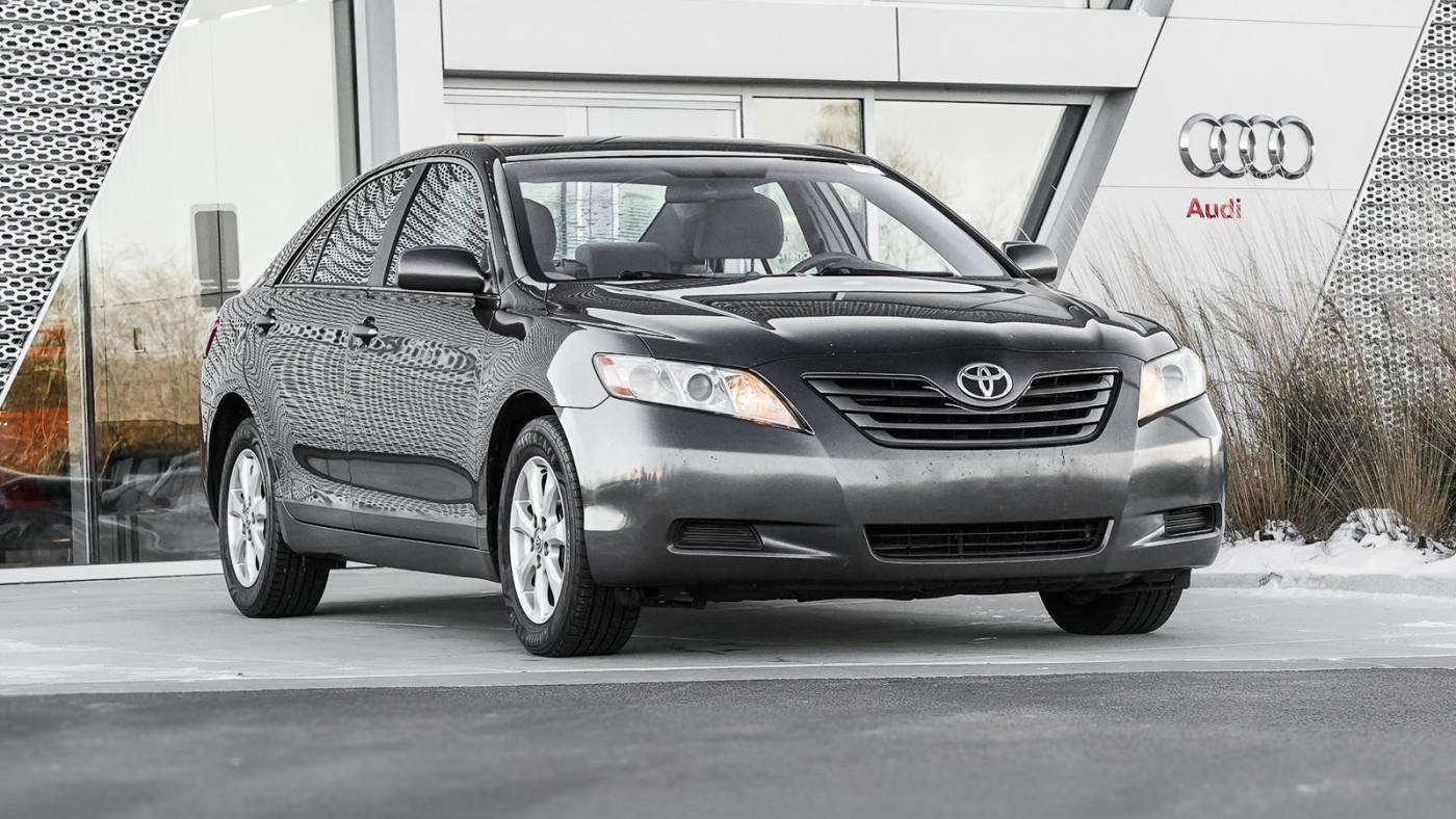 2009 Toyota Camry LE V6 — Sedan — 231,871 mi — St. Charles, IL