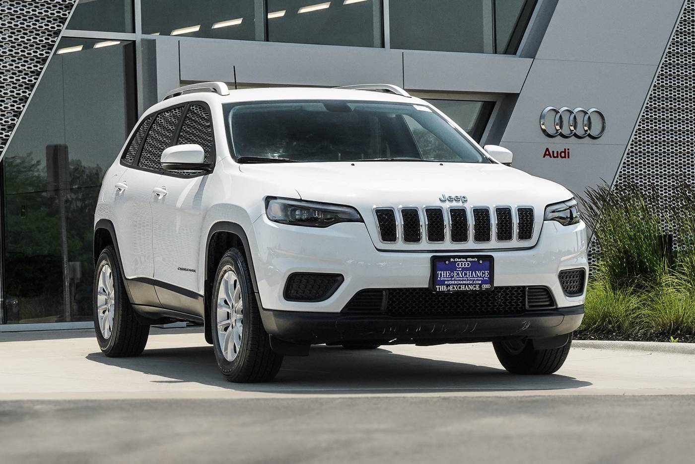 2020 Jeep Cherokee Latitude — SUV — 23,192 mi — St. Charles, IL