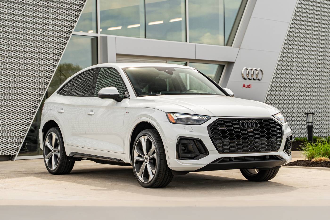 2022 Audi Q5 Prestige — SUV — 38,806 mi — St. Charles, IL