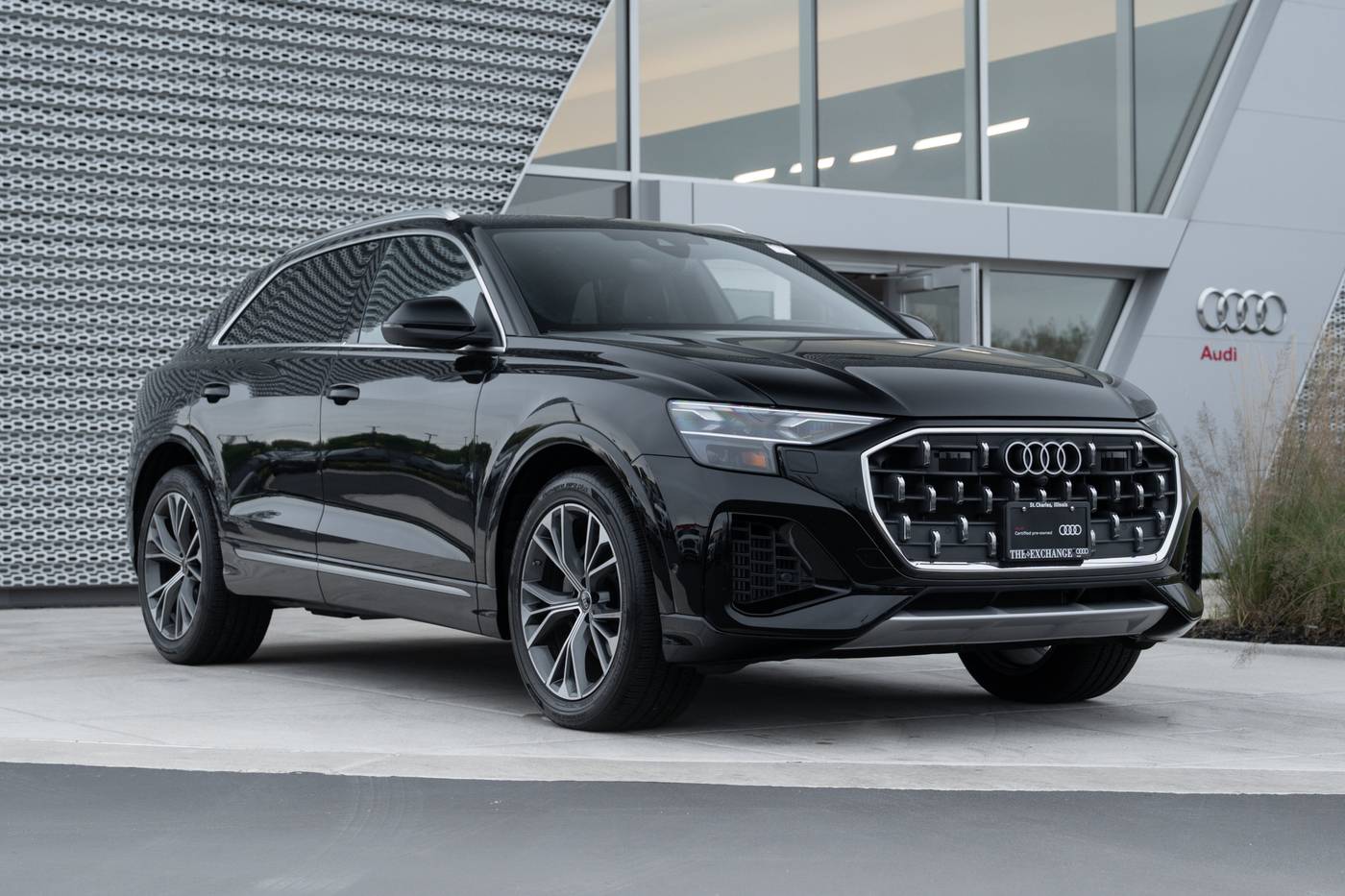 2024 Audi Q8 Prestige — SUV — 10,207 mi — St. Charles, IL