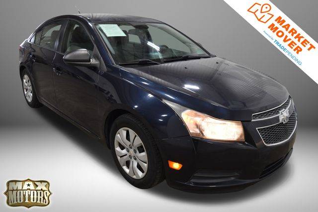 2014 Chevrolet Cruze LS — Sedan — 95,011 mi — Manhattan, KS