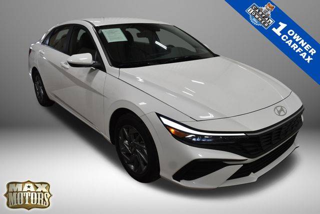 2024 Hyundai Elantra SEL — Sedan — 12,540 mi — Manhattan, KS