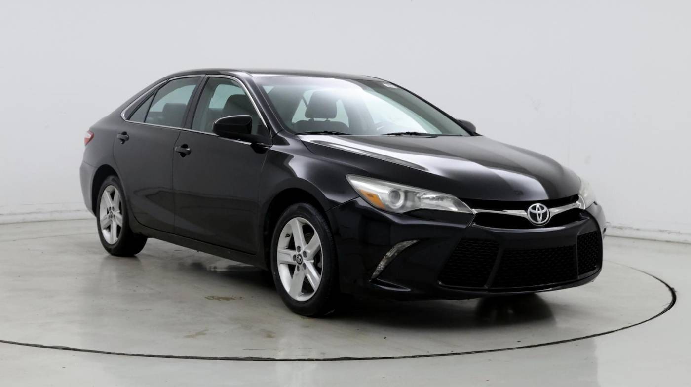 2017 Toyota Camry SE — Sedan — 56,150 mi — Athens, GA
