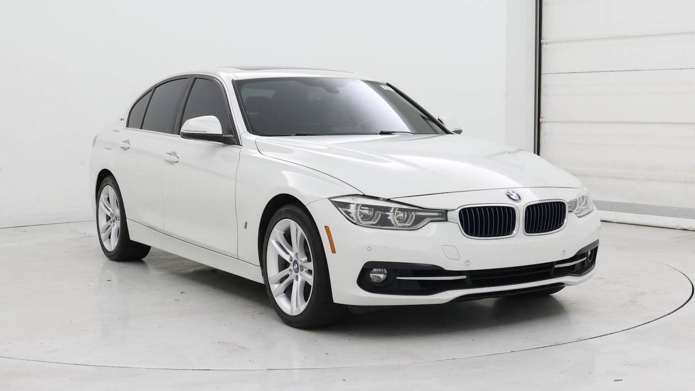 2018 BMW 3 Series 330e