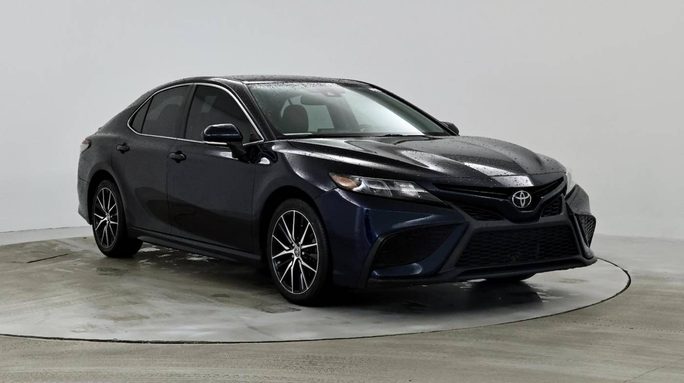 2021 Toyota Camry SE — Sedan — 57,474 mi — Athens, GA