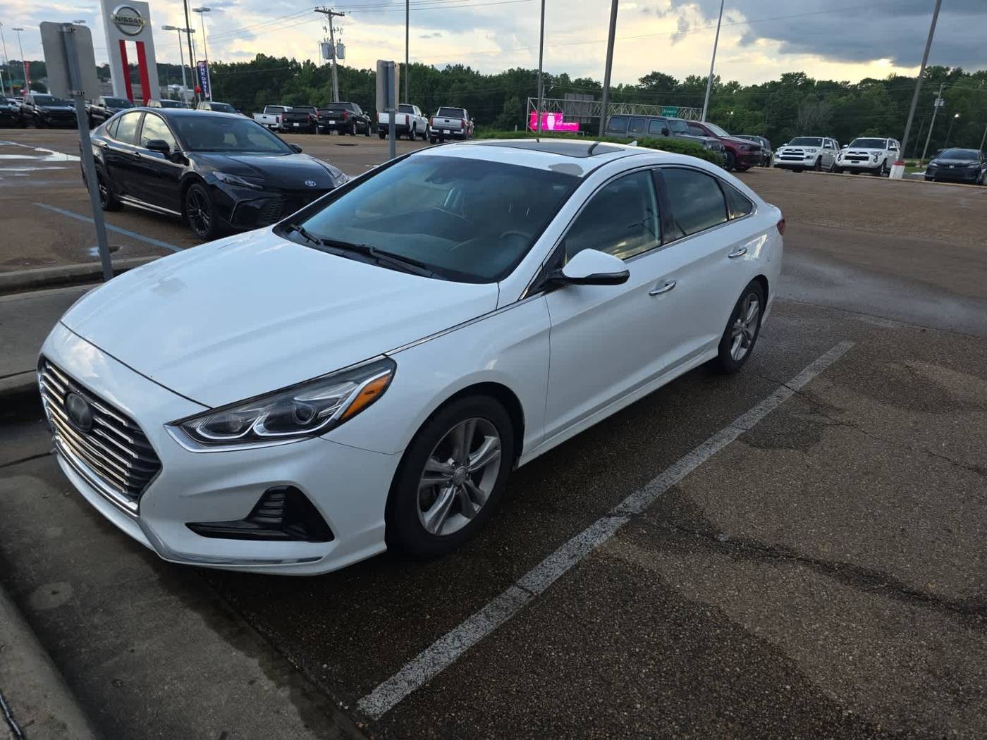 2018 Hyundai Sonata Limited — Sedan — 120,661 mi — Jackson, MS