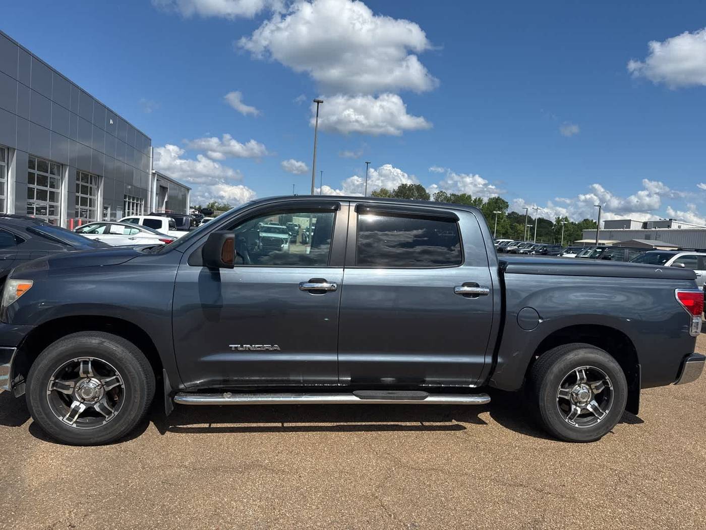 2010 Toyota Tundra Base — Pickup Truck — 184,879 mi — Jackson, MS