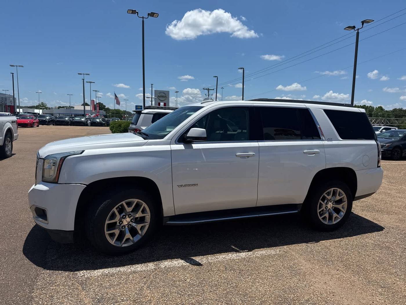 2018 GMC Yukon SLT — SUV — 165,313 mi — Jackson, MS
