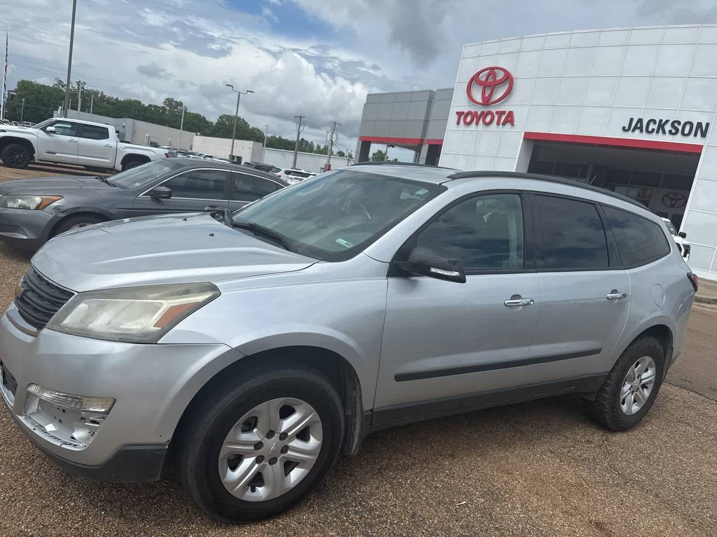 2015 Chevrolet Traverse LS — SUV — 221,900 mi — Jackson, MS