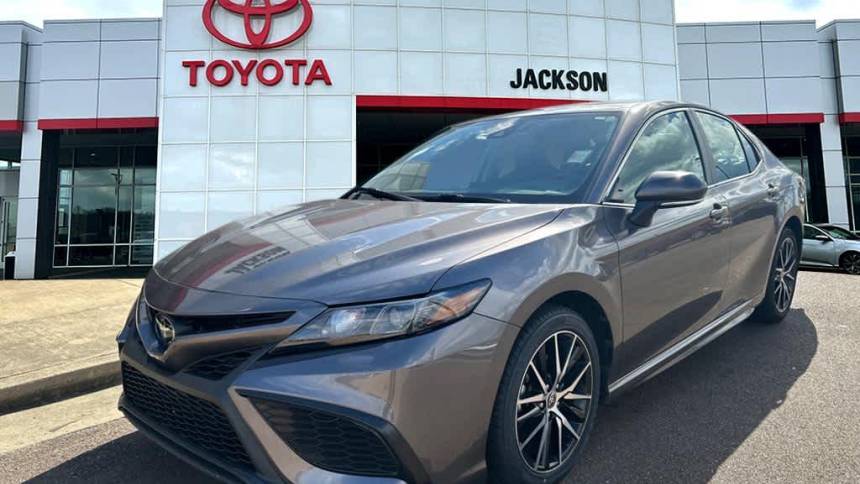2023 Toyota Camry SE — Sedan — 62,561 mi — Jackson, MS