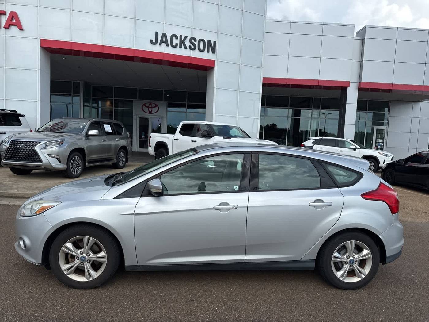 2013 Ford Focus SE — Hatchback — 175,019 mi — Jackson, MS