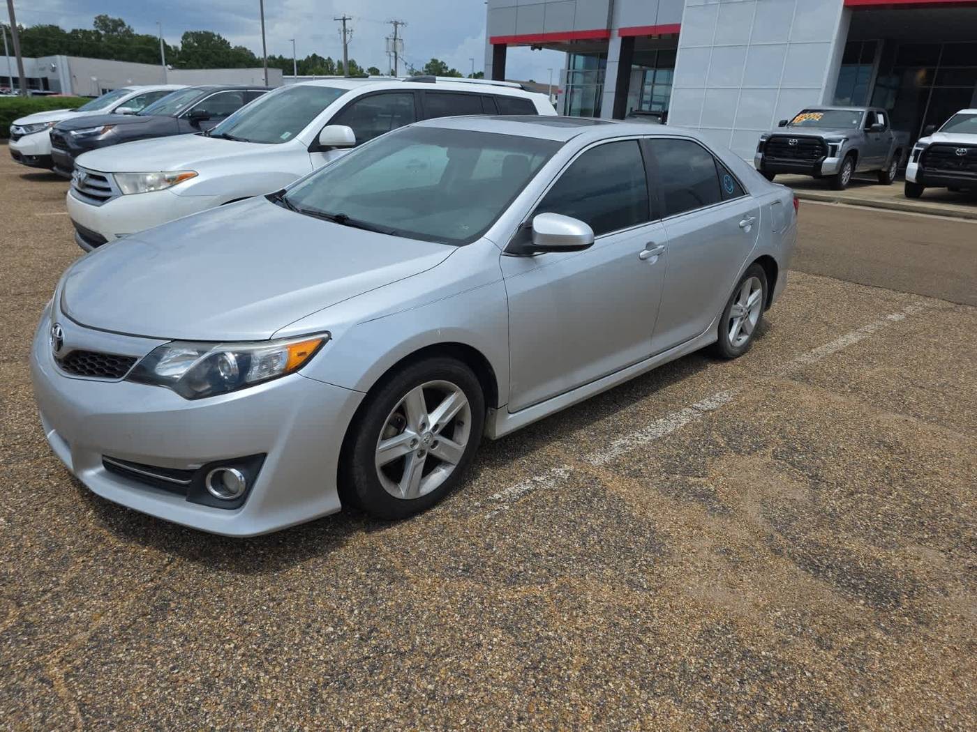 2013 Toyota Camry SE — Sedan — 213,785 mi — Jackson, MS